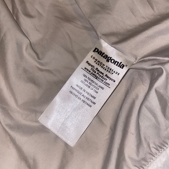 Women’s Off-White Patagonia Jacket (Full Zip) - Size Medium - Picture 4 of 4
